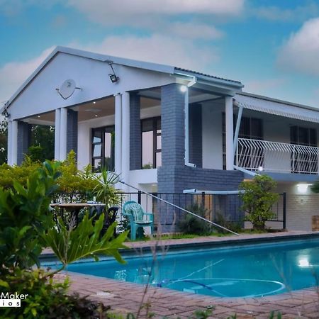 Falcon Lodge Нюкасъл Екстериор снимка